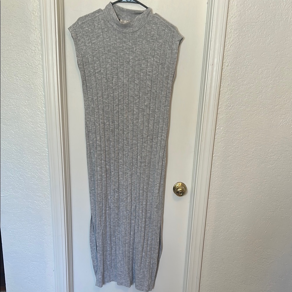 Gray Sleeveless Ribbed Maxi Dress